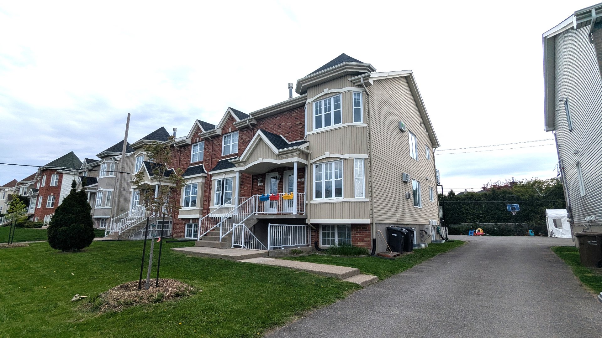 maison à vendre Laval (Sainte-Dorothée)